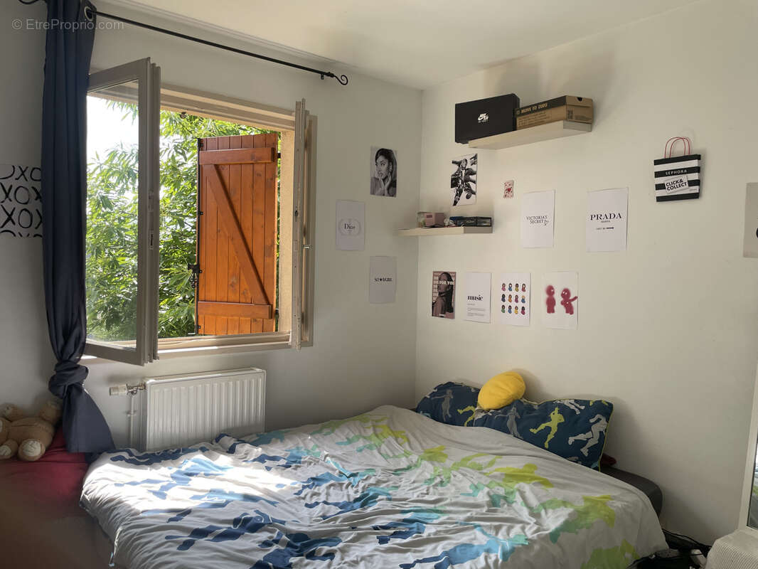 Maison à NOIRETABLE