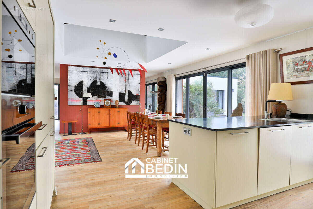 Maison 201 m² à Langon  - photo 7