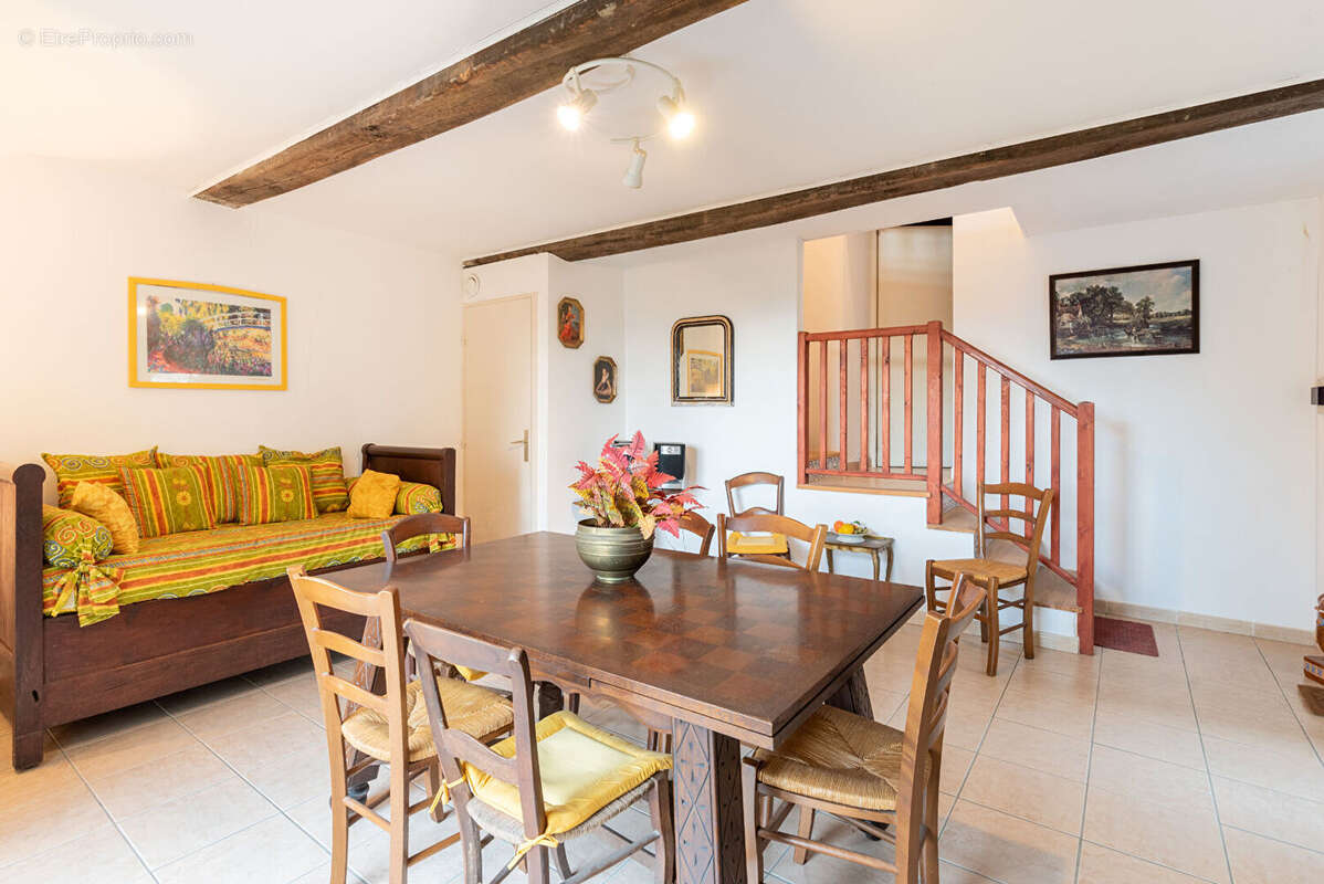 Maison à AMOU