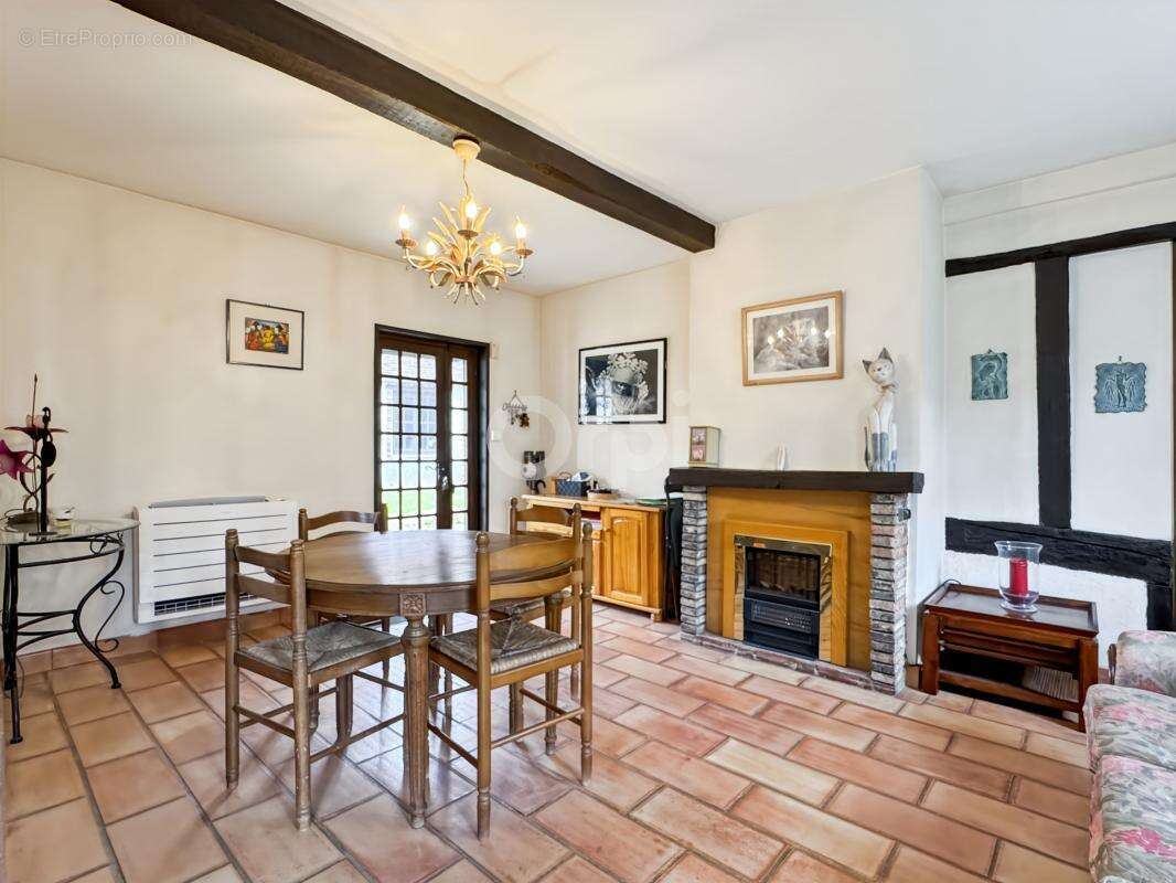 Élégante maison normande – Charme et authenticité à La Vieille-Lyre - photo 3