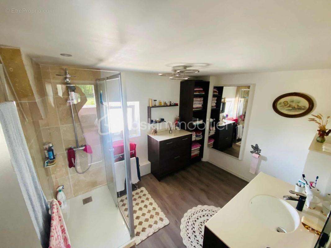 Maison de Charme 3 Chambres MONTERTELOT (EXCLUSIVITE en plein Bourg) - photo 20