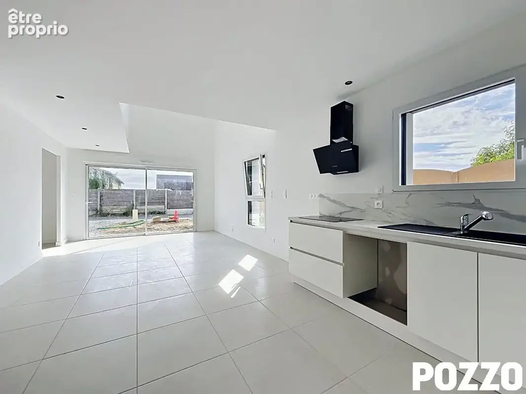 A vendre : Maison de 115m² , 4 chambres à BREVILLE SUR MER (50290) - photo 6