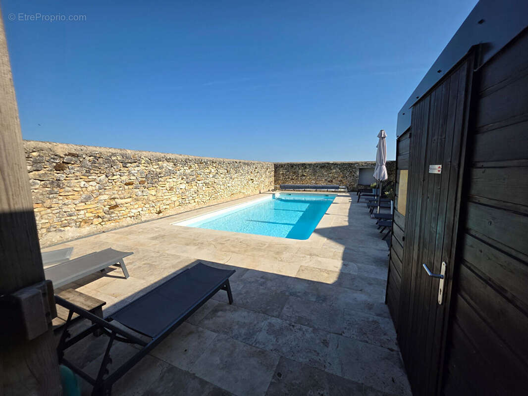 Maison à ANGLES-SUR-L&#039;ANGLIN