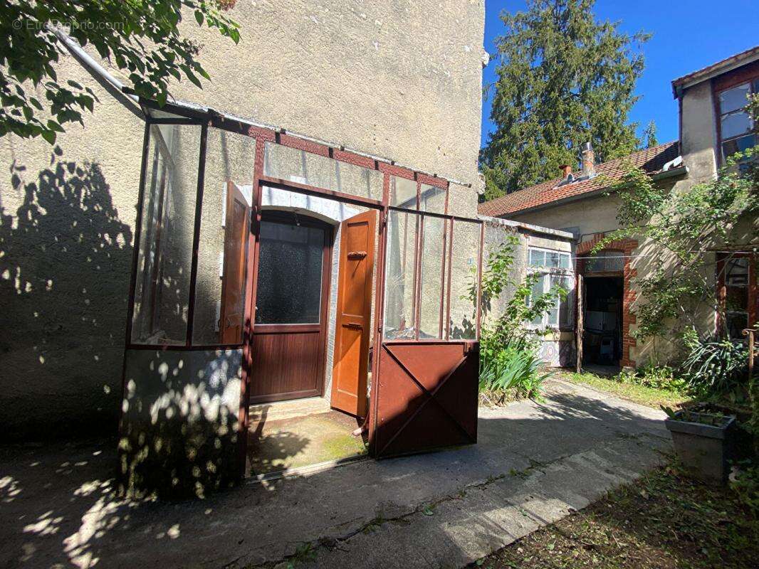 Maison à OYONNAX