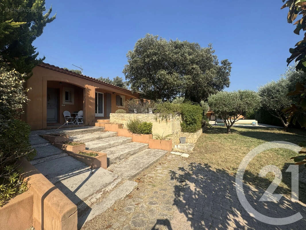 Maison 120 m² à Pourrieres  - photo 2