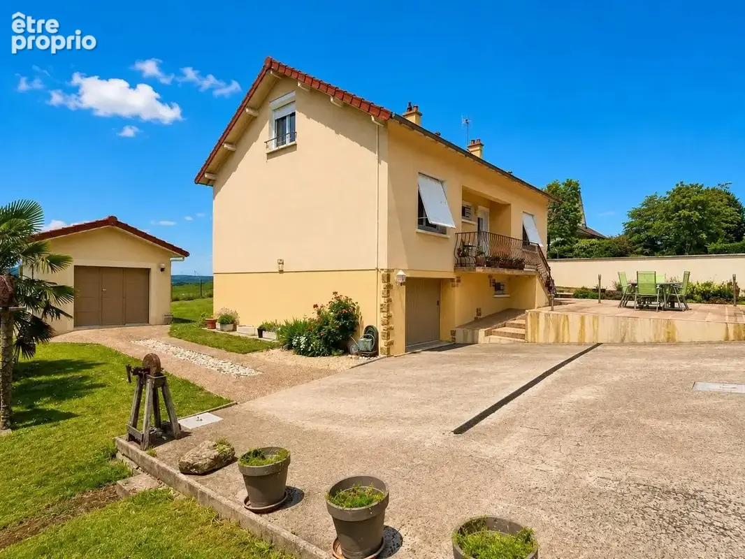 Maison 7 pièces 96 m² à vendre à Peyrat-De-Bellac (87300) - photo 2