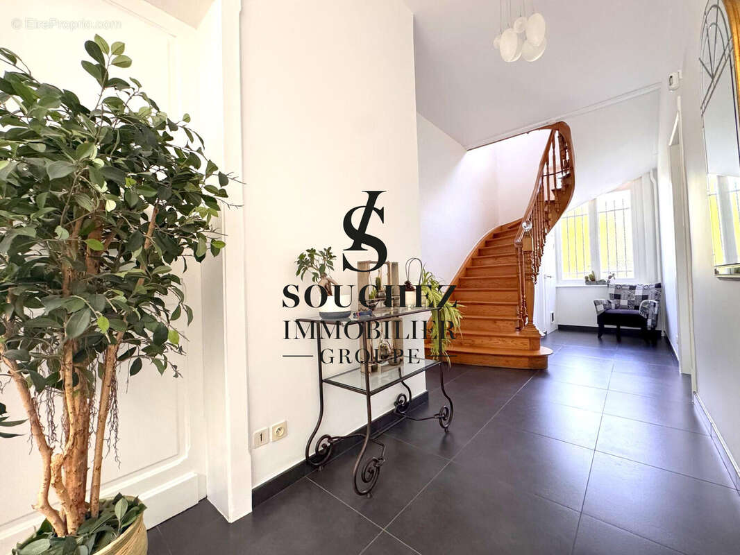 Maison 305 m² à Mazingarbe  - photo 4