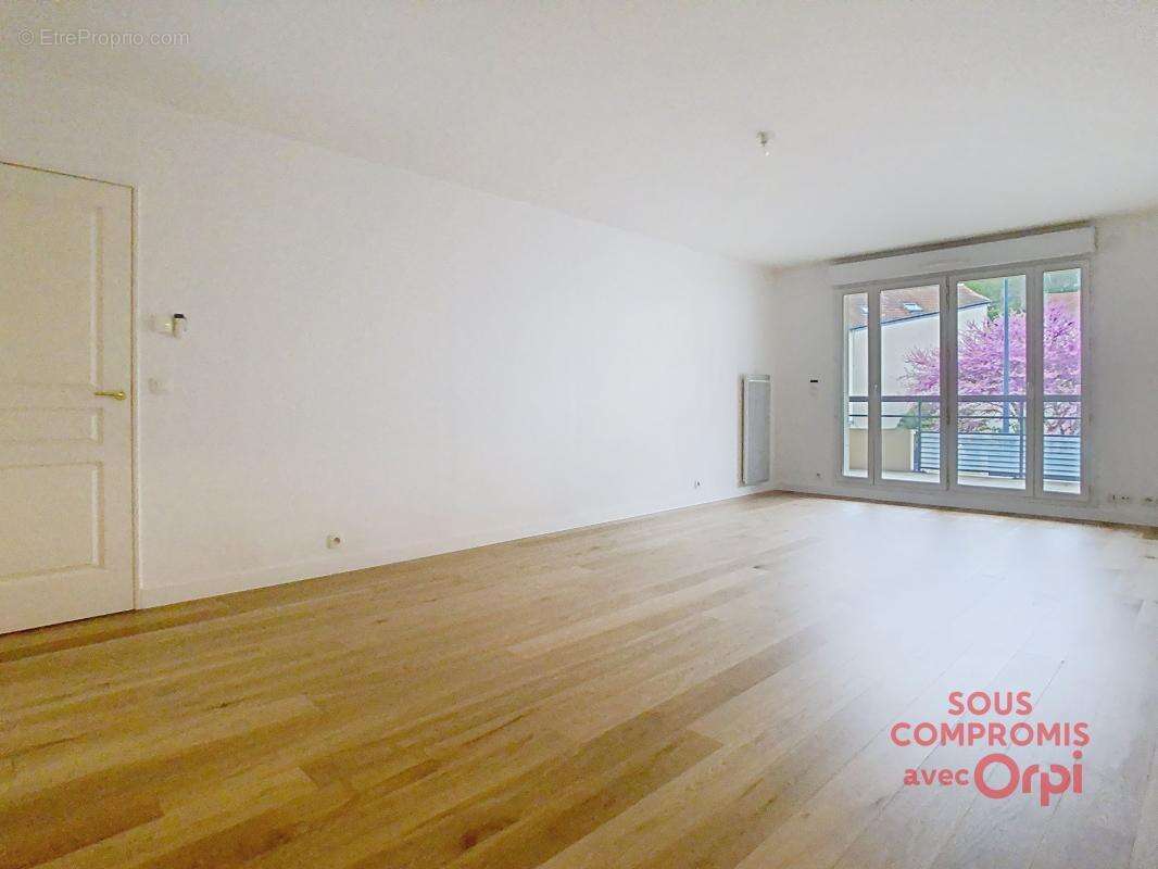 Appartement à ISSY-LES-MOULINEAUX