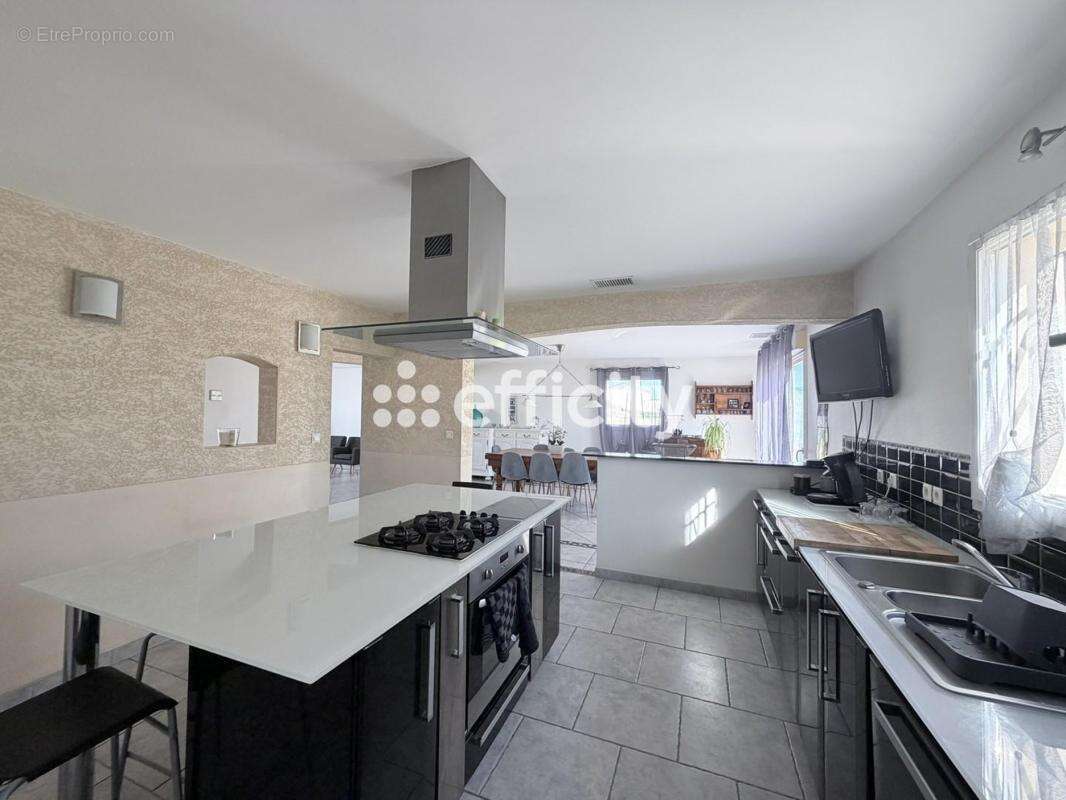 Maison à MOULEYDIER