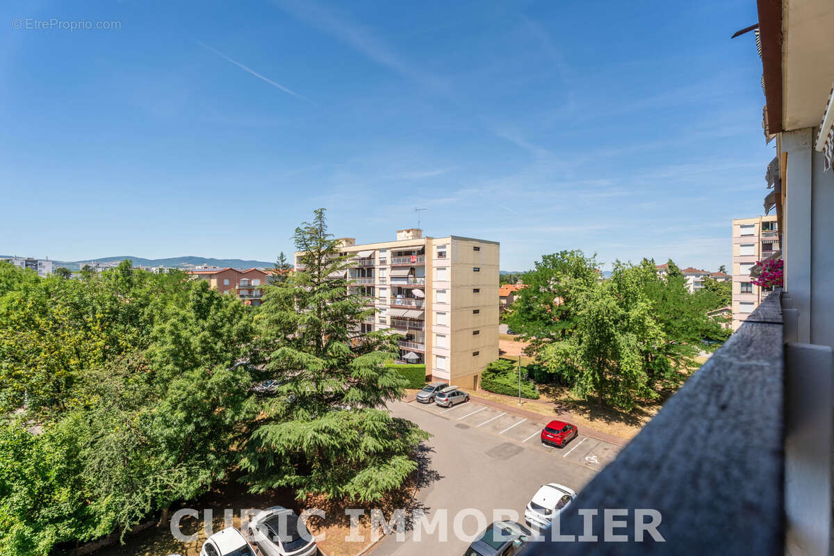 Appartement à LIMAS