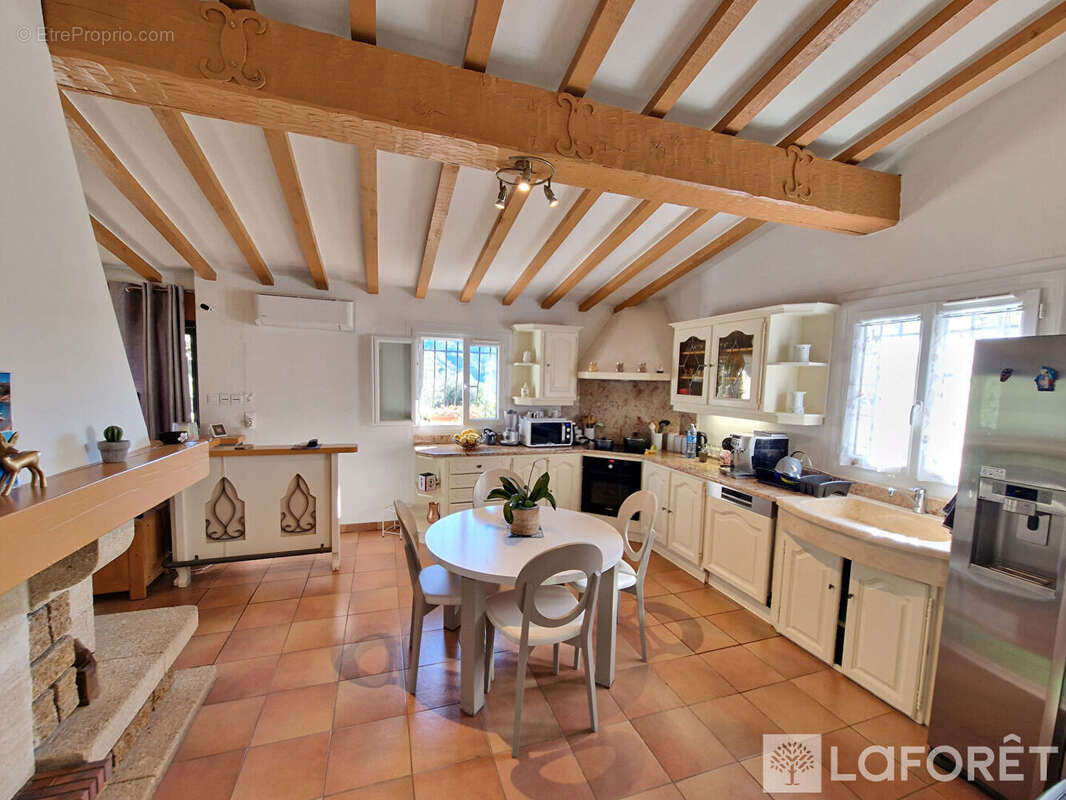 Maison à CARROS