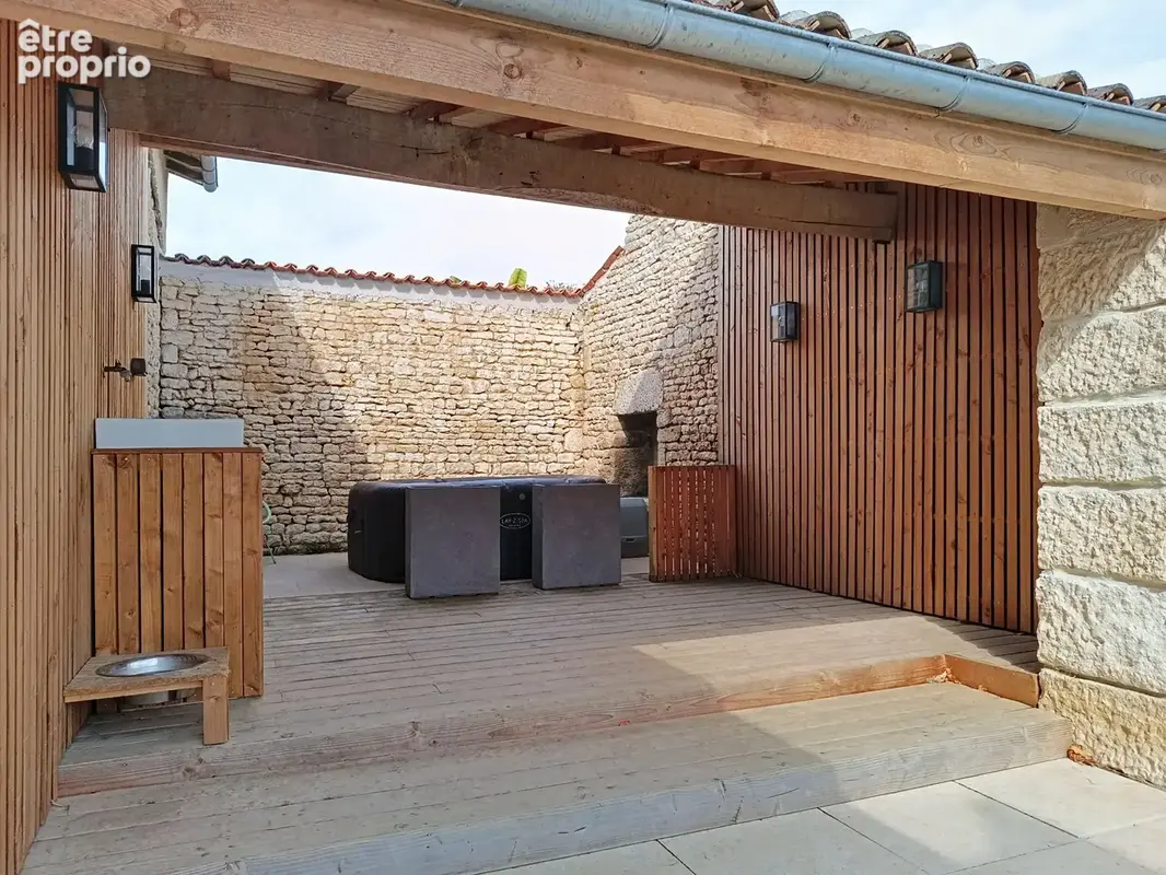 Maison en pierre rénovée – 157 m² – 3 chambres – terrain 3 200 m² piscinable – grange et dépendances – proche la crèche / niort - photo 9
