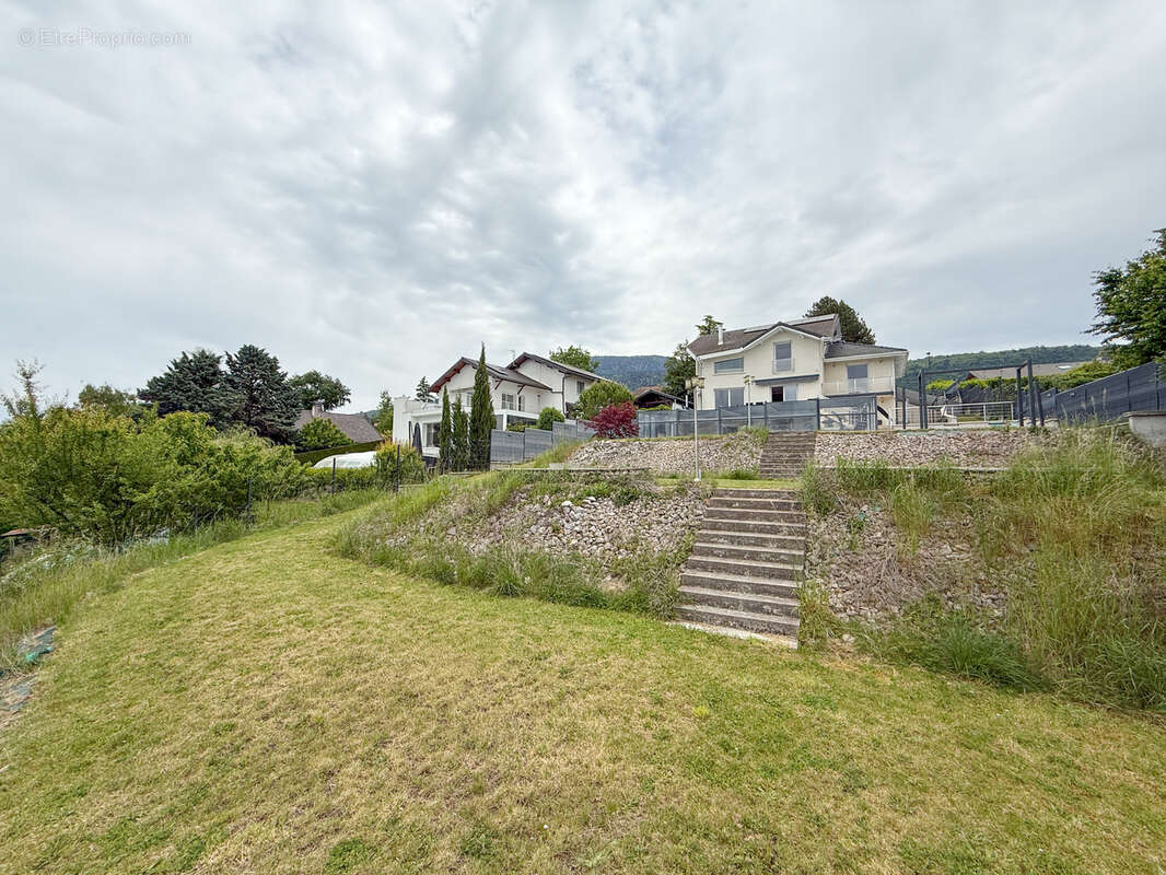 Maison à SAINT-CERGUES