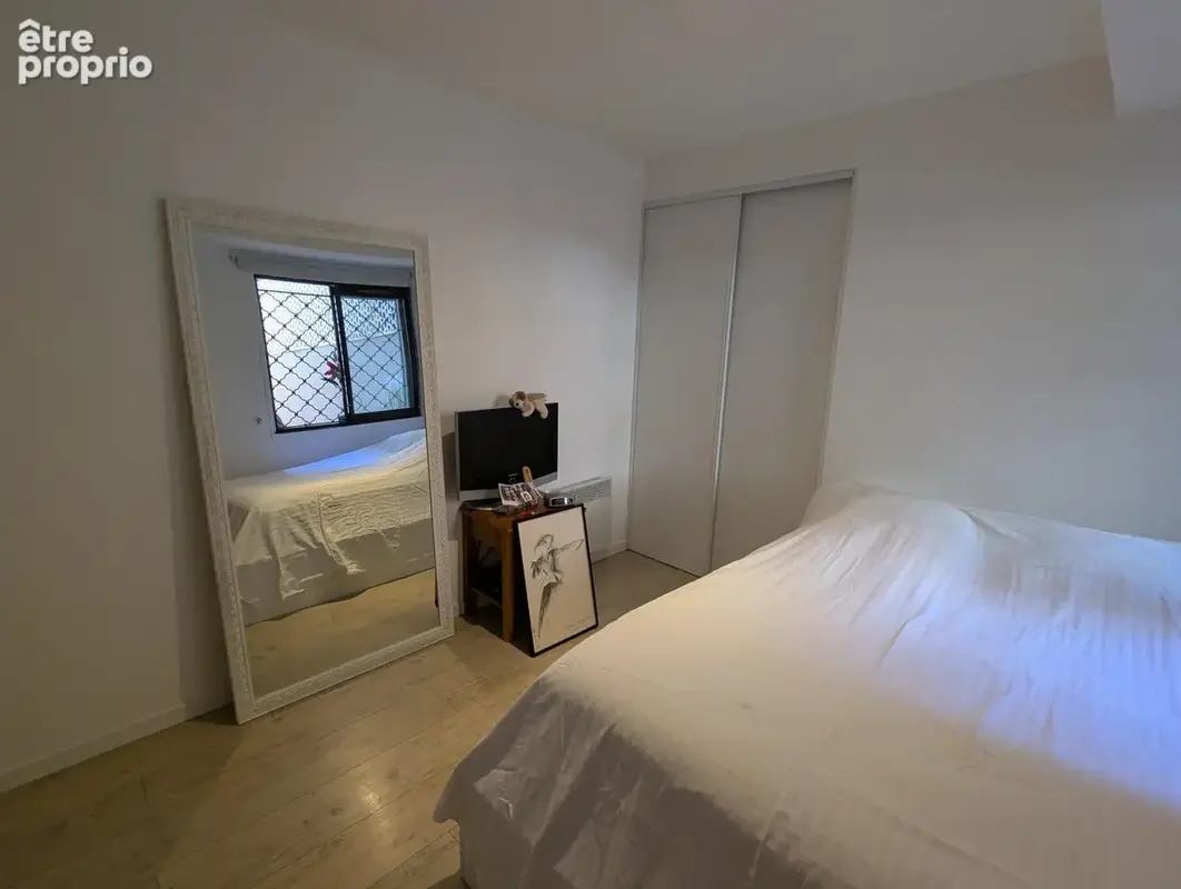 Rare Écusson : 61m² + Terrasse - photo 7
