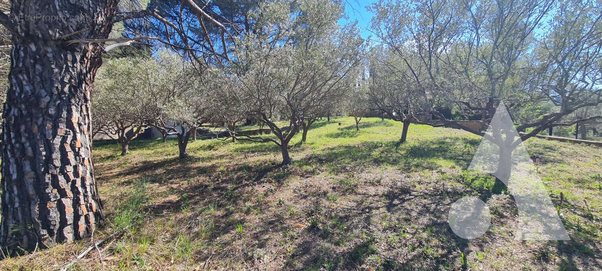 Terrain à vendre sur la commune de Salernes - 952m² PERMIS accepté et purgé - photo 5