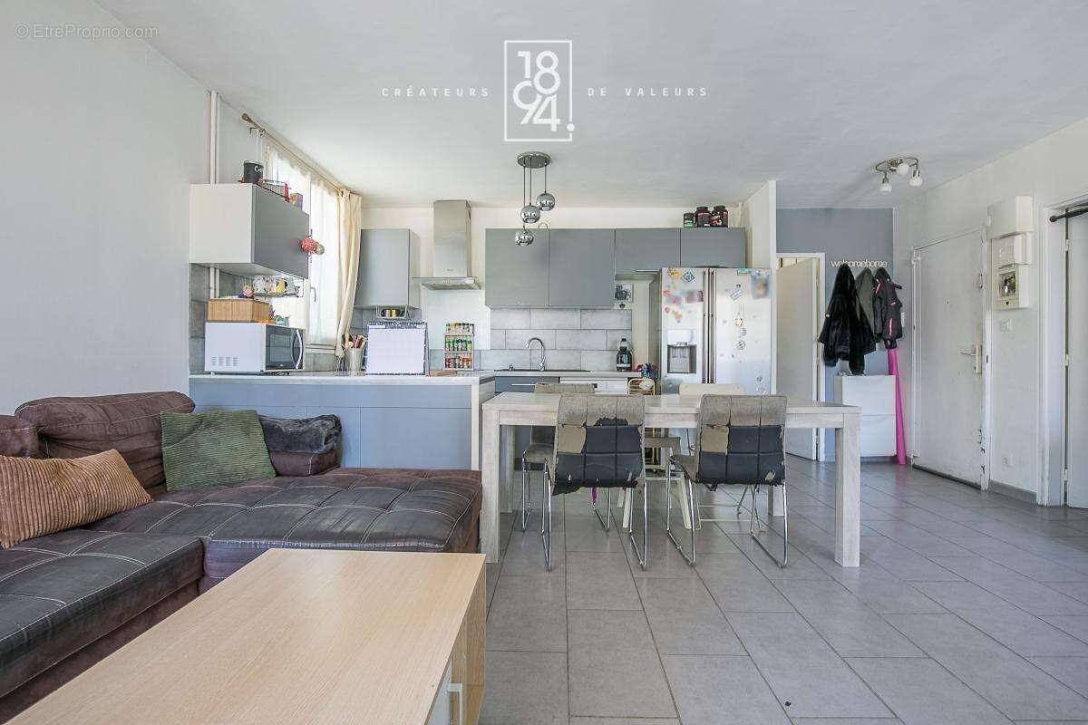 Appartement à MARSEILLE-13E