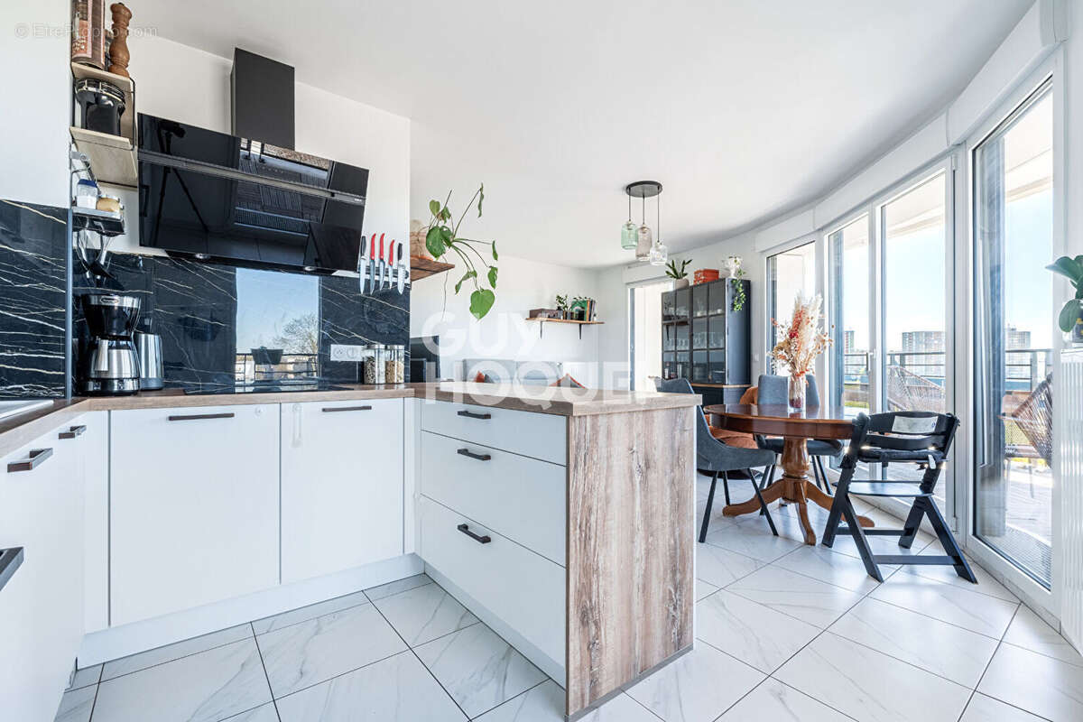 Appartement à COLOMBES