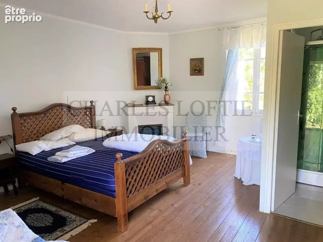  Très jolie maison en pierre avec grange aménagée et beau jardin - photo 17