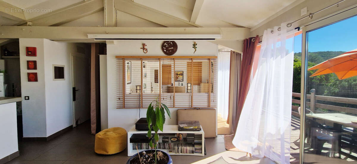 Maison à HYERES