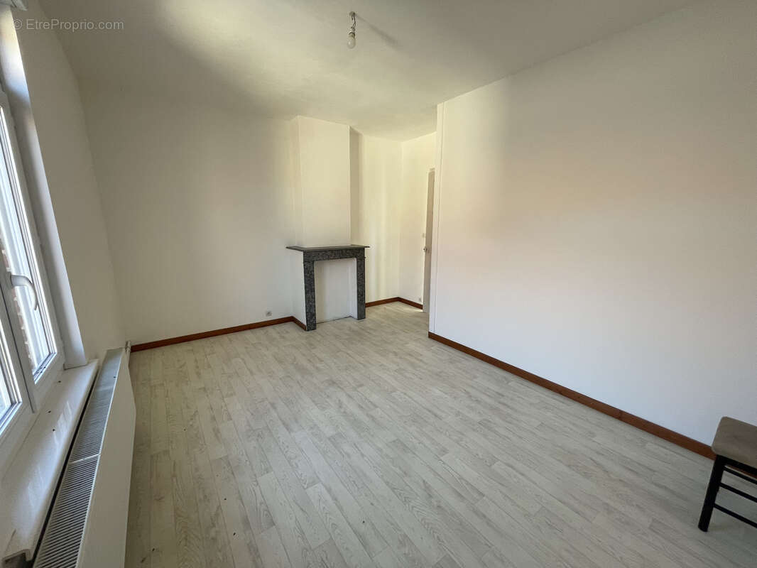 Maison à BEAUMETZ-LES-LOGES