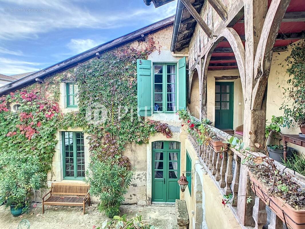 Maison à MUGRON
