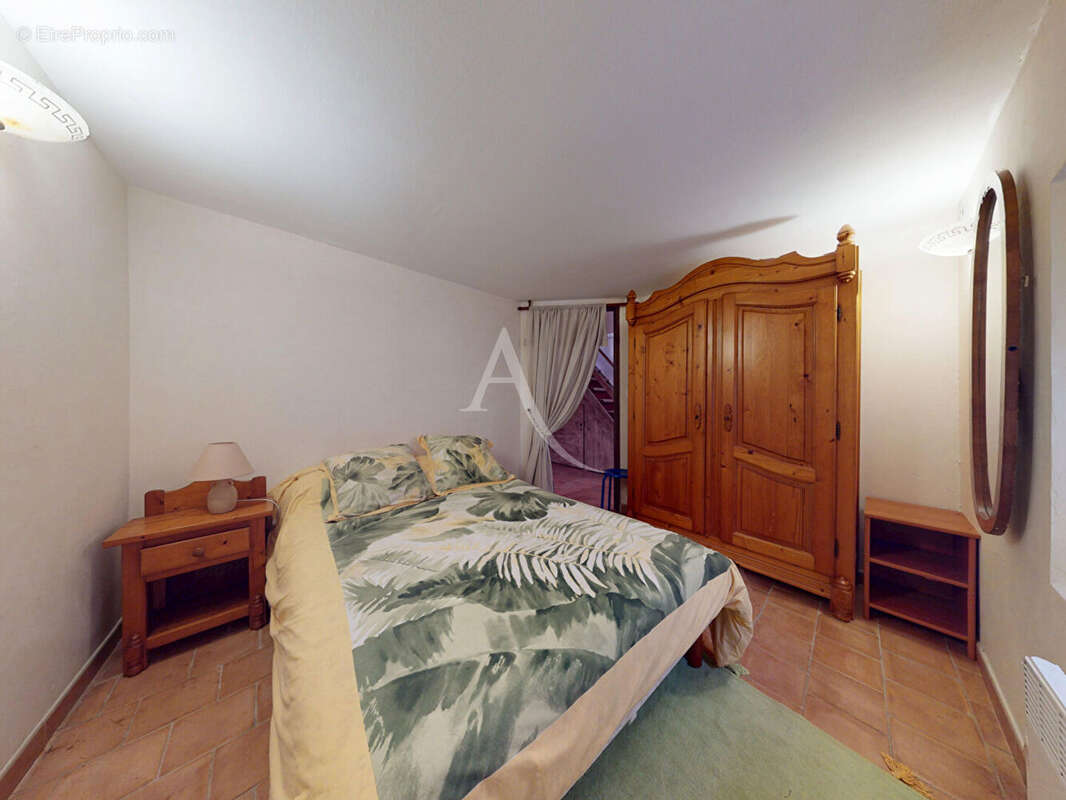 Lagrasse: Coquette maison en pierre avec terrasse - photo 6