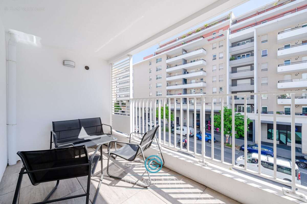 Appartement à MARSEILLE-8E