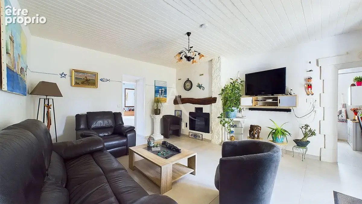 Fouras-les-bains, maison de charme avec piscine, garage et 3 chambres - photo 8