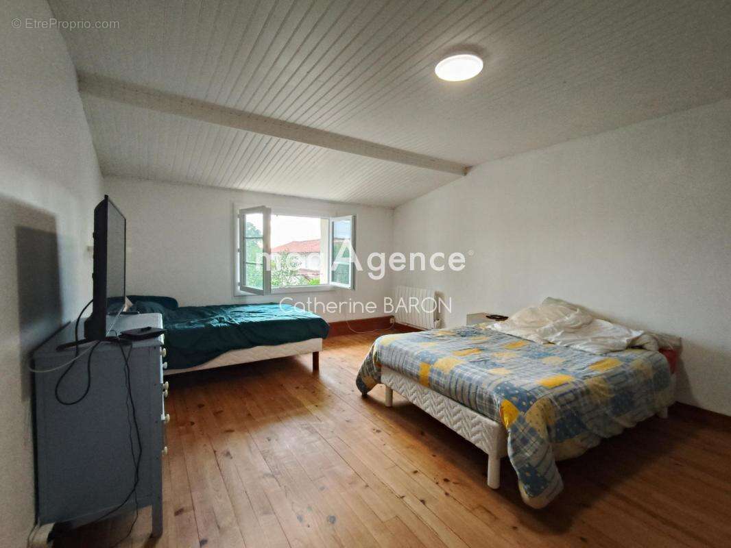 Maison à CHERVES-RICHEMONT