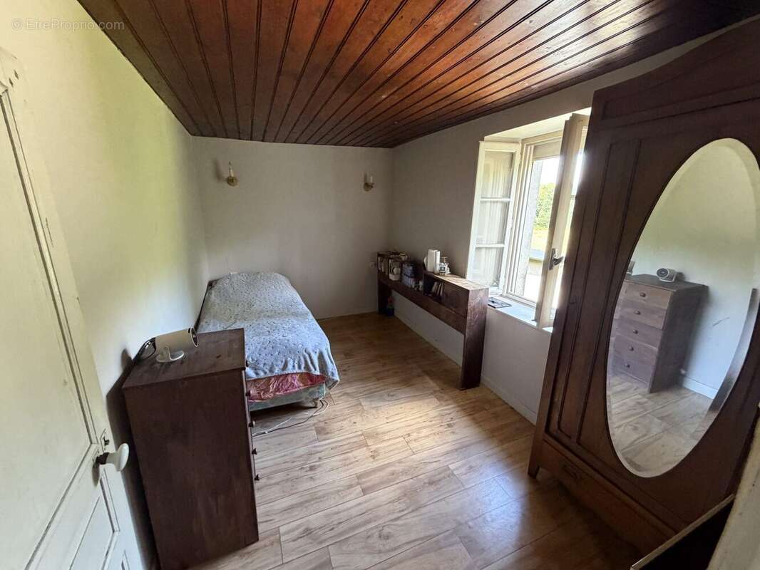 Maison 141 m² à Saint-Thelo  - photo 6