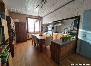 Maison à LISLE-SUR-TARN