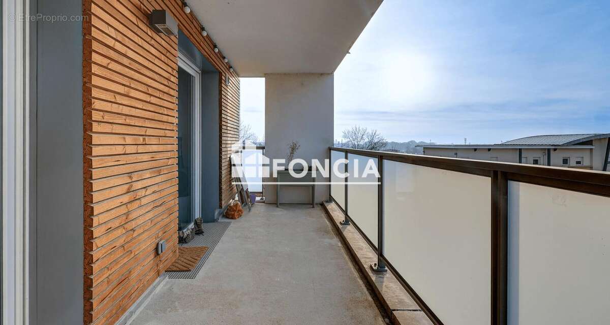 Résidence récente et sécurisée, appartement confortable et sans travaux - photo 10