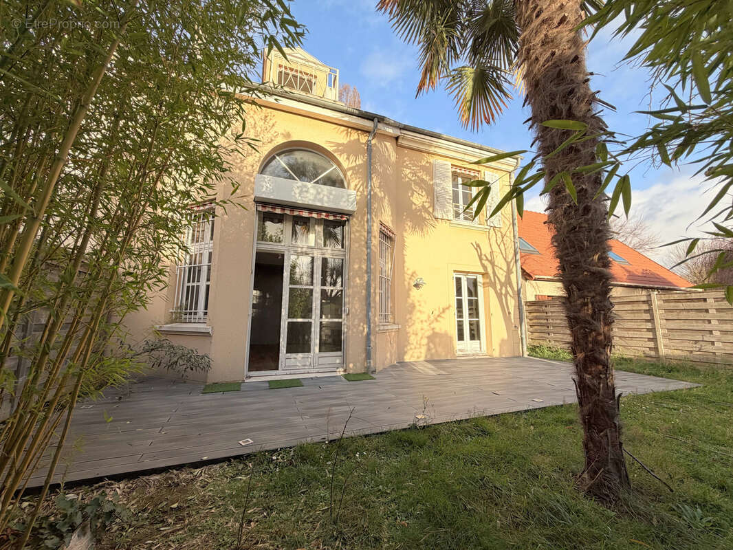 Maison à RUEIL-MALMAISON