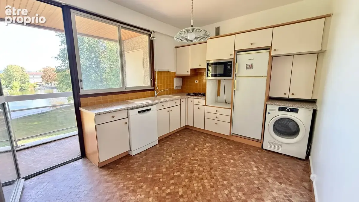 Appartement d'exception F5 dans résidence de standing face lac. - photo 4