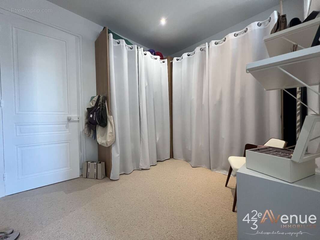 Appartement à SAINT-ETIENNE