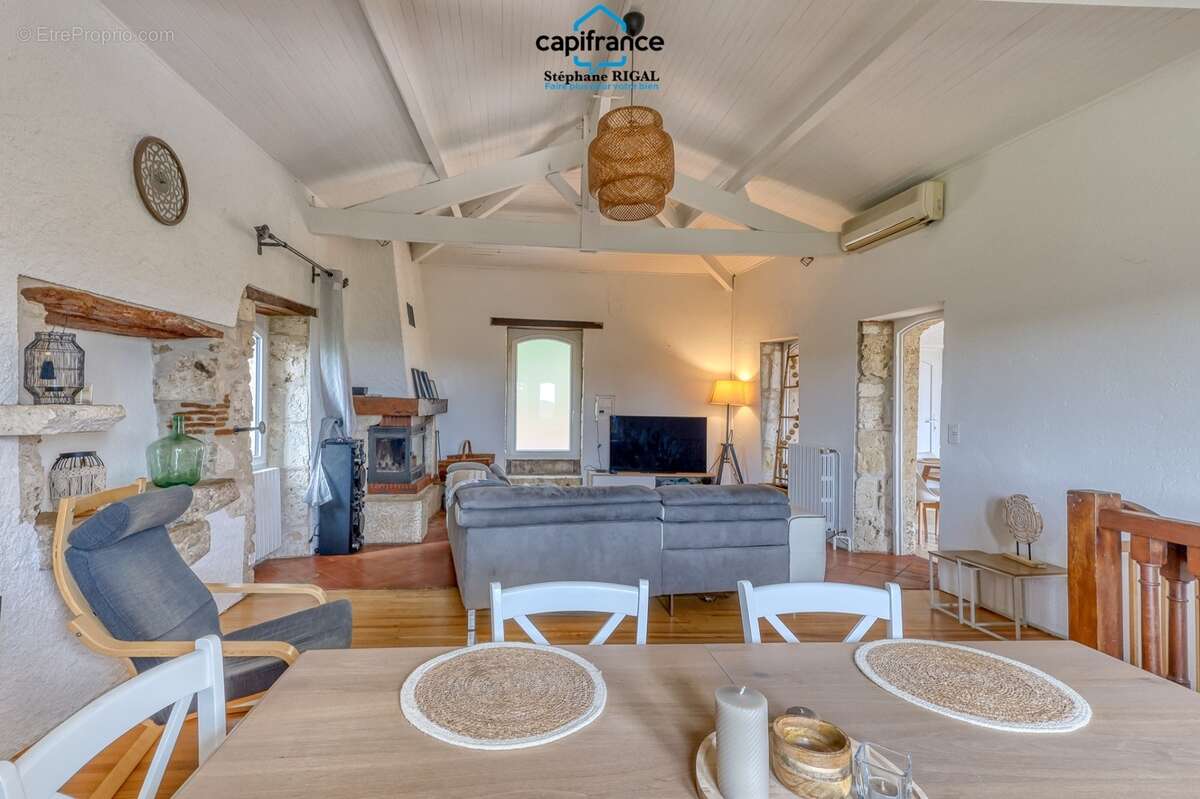 Propriete à vendre 5 pièces PUJOLS (47) Maison de 135m2 sur 6144m2 de terrain et piscine - photo 25