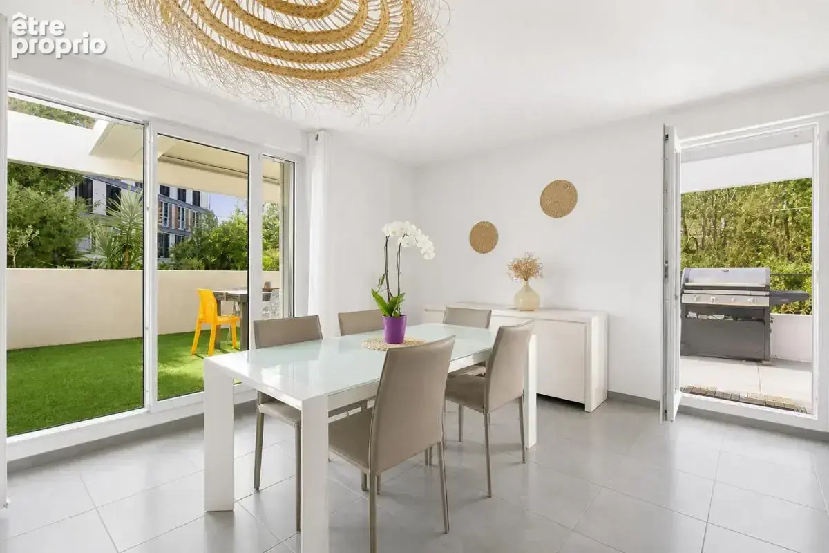 Appartement 4 pièces de 82 m² situé à Marseille - photo 2