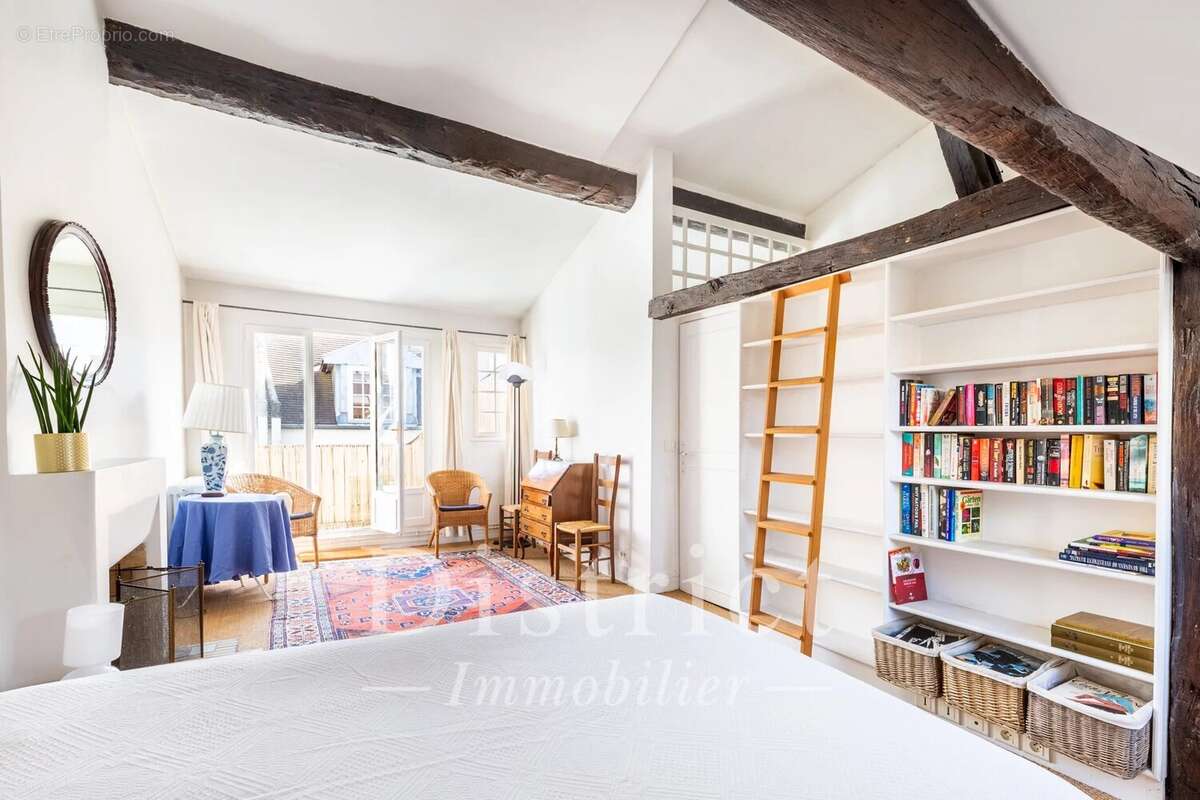 Appartement à PARIS-4E
