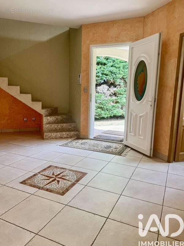 Photo 2 - Maison à AMBARES-ET-LAGRAVE