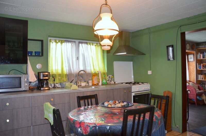 Maison à LE MESNIL-EN-VALLEE