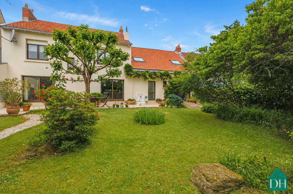 Maison à NANTES