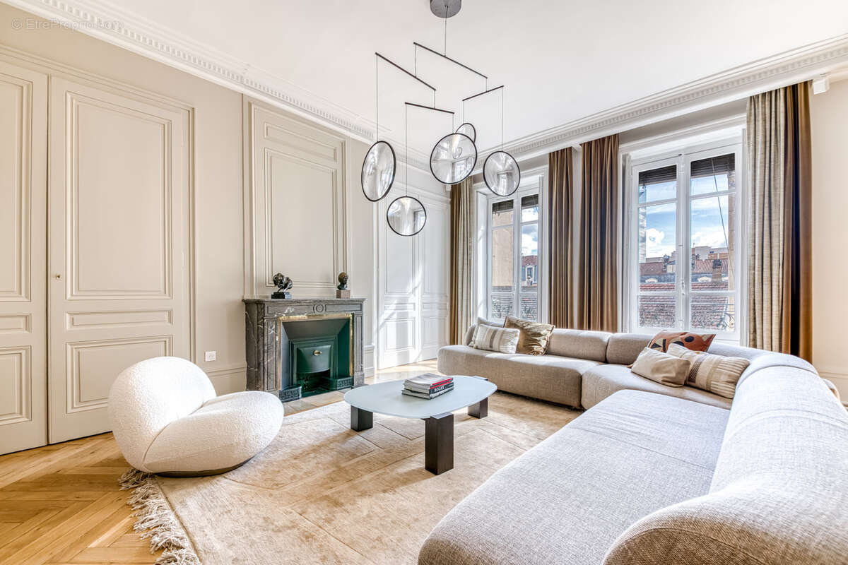 Appartement à LYON-6E