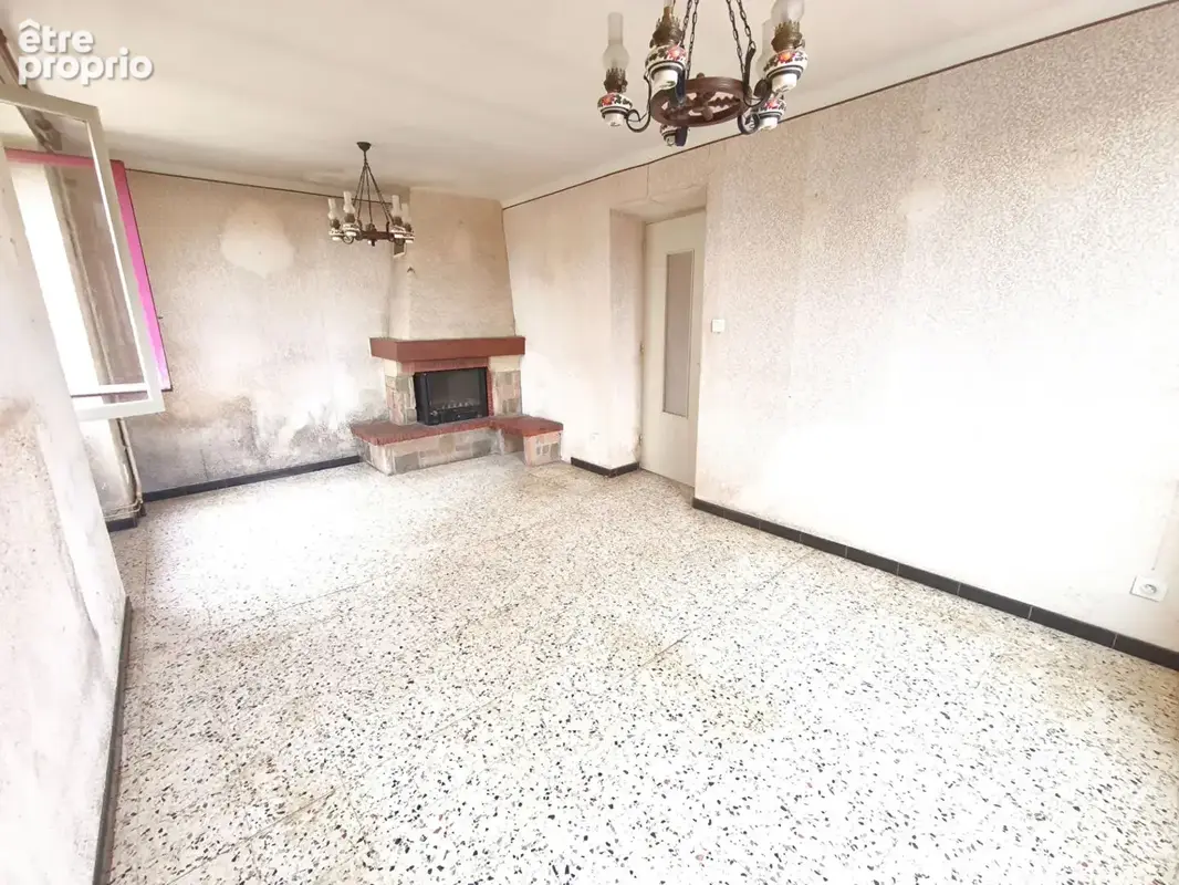 Maison avec dépendance et grange - photo 7