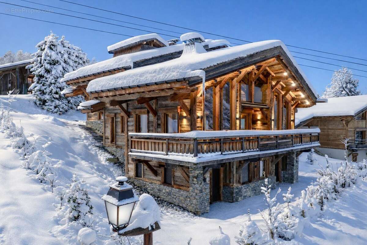 Non contractuelle - modifiée IA - Maison à MEGEVE