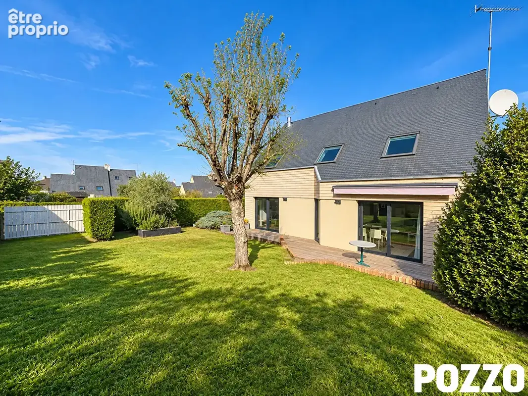 A Vendre - Saint Hilaire Du Harcouet - Maison 6 pièce(s) 128 m² - RARE A LA VENTE - CENTRE-VILLE - GARAGE - JARDIN - photo 18