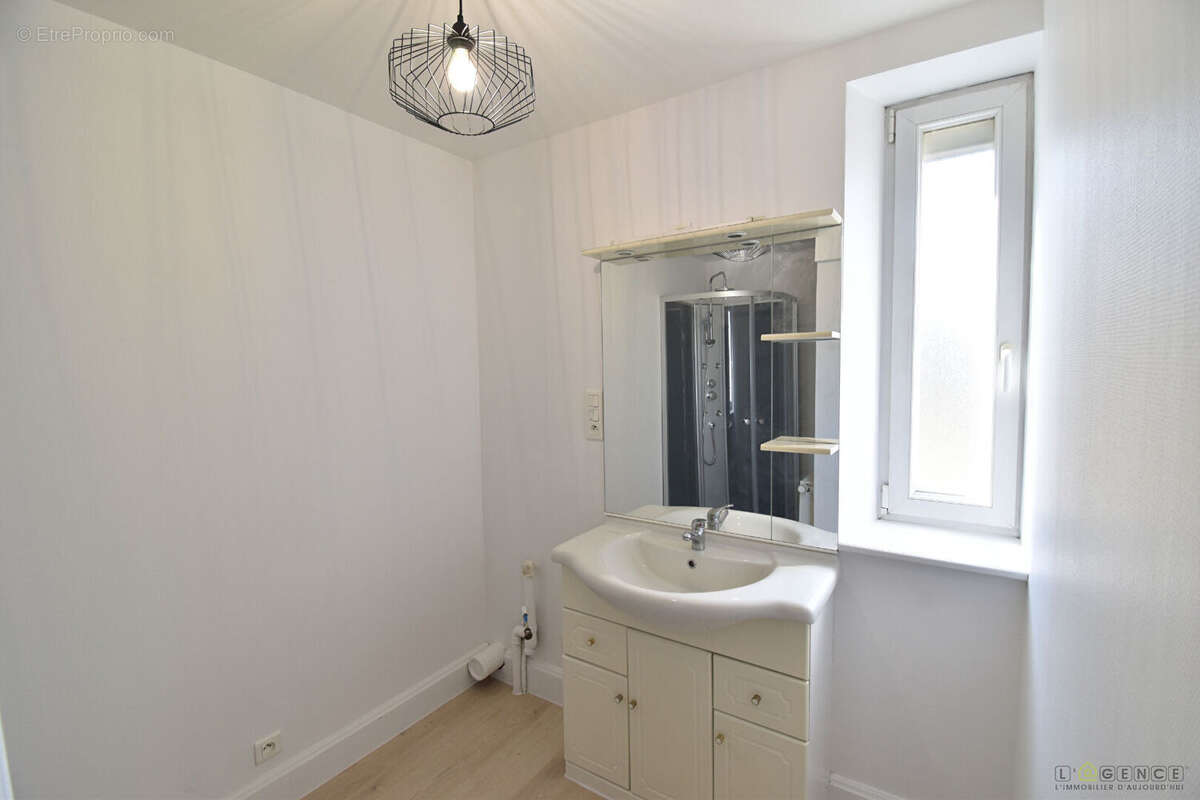 Appartement à ANOULD