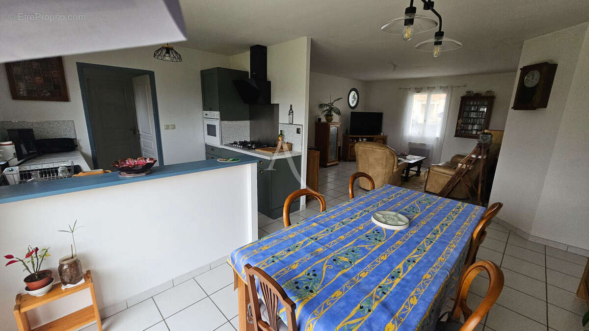 Maison à PORT-DES-BARQUES