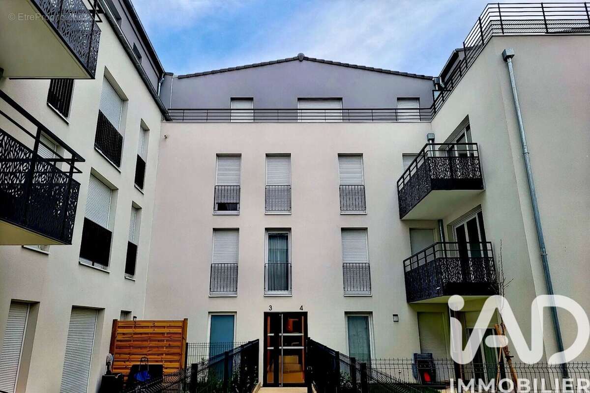 Photo 6 - Appartement à VILLENEUVE-LA-GARENNE