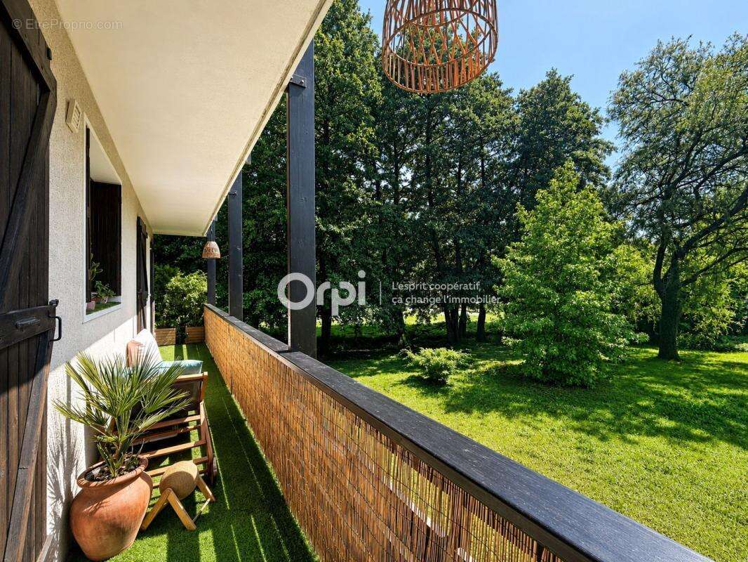 Appartement à GRIGNON
