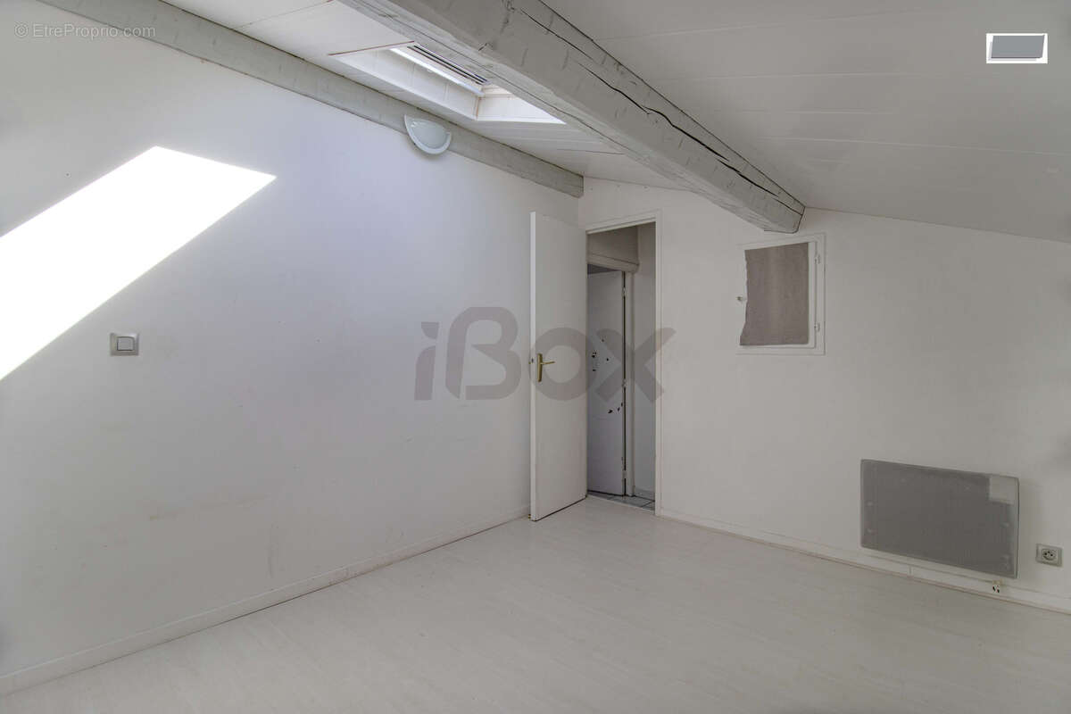 Appartement à SIX-FOURS-LES-PLAGES